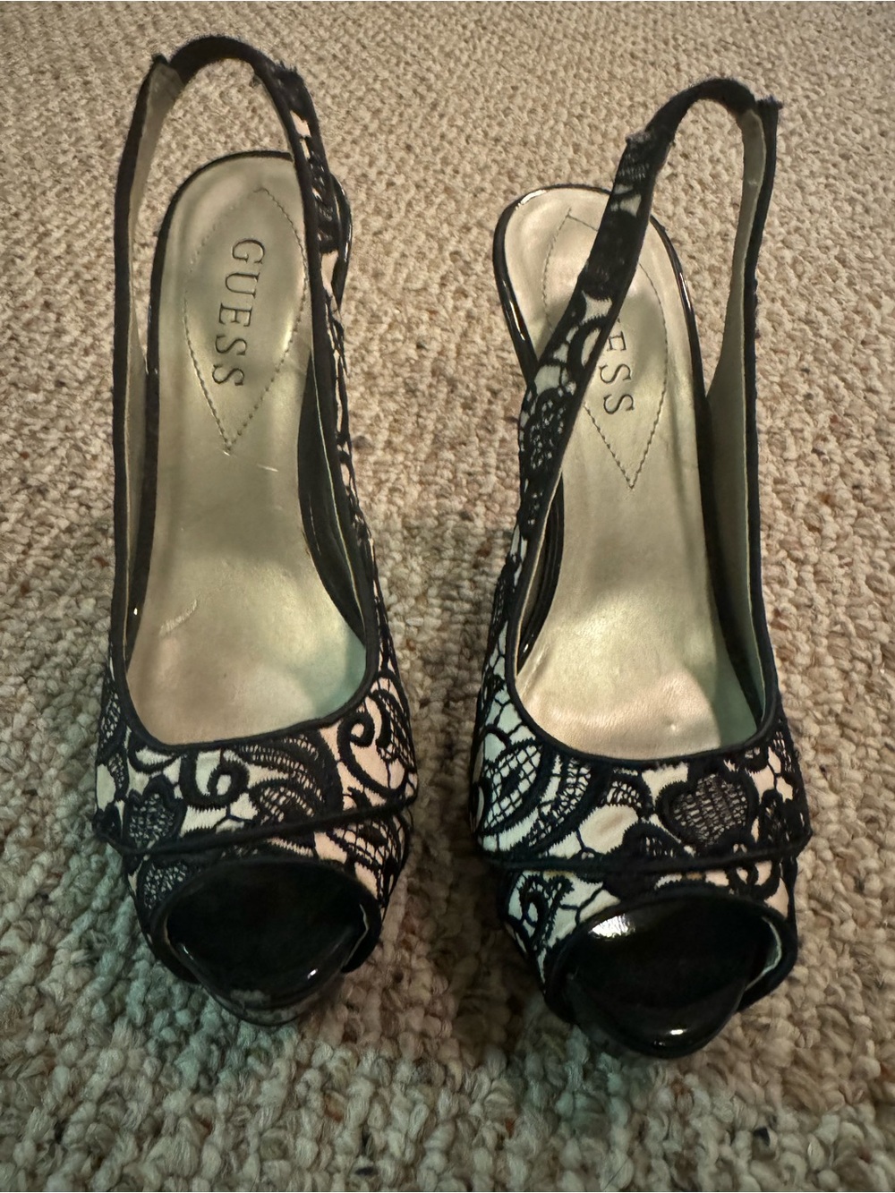 Guess black and cream lace heels